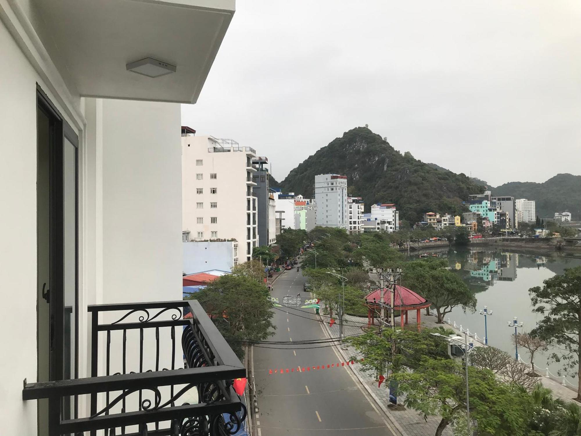 Sea Balcony Hotel Dong Khe Sau Экстерьер фото