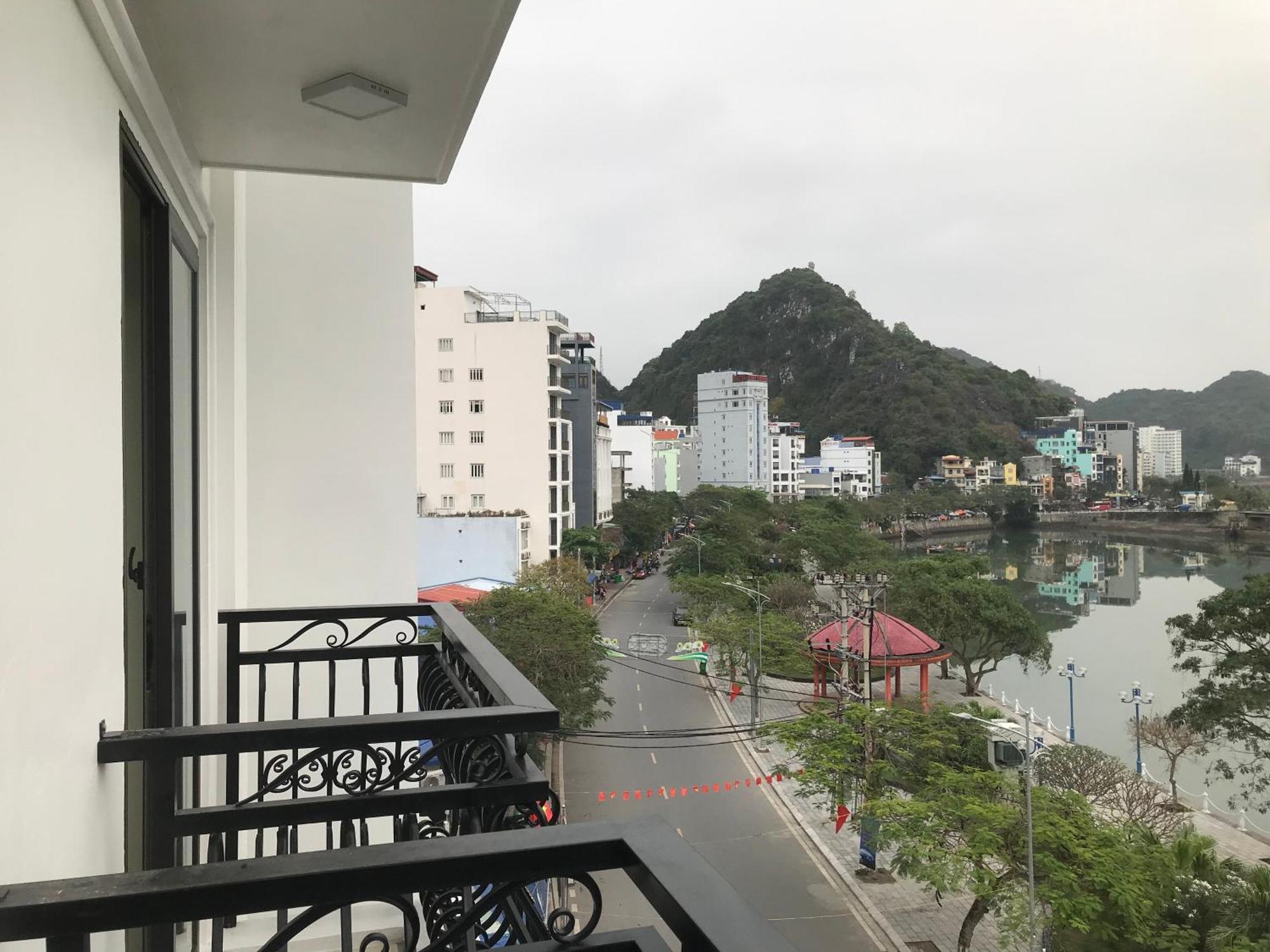 Sea Balcony Hotel Dong Khe Sau Экстерьер фото