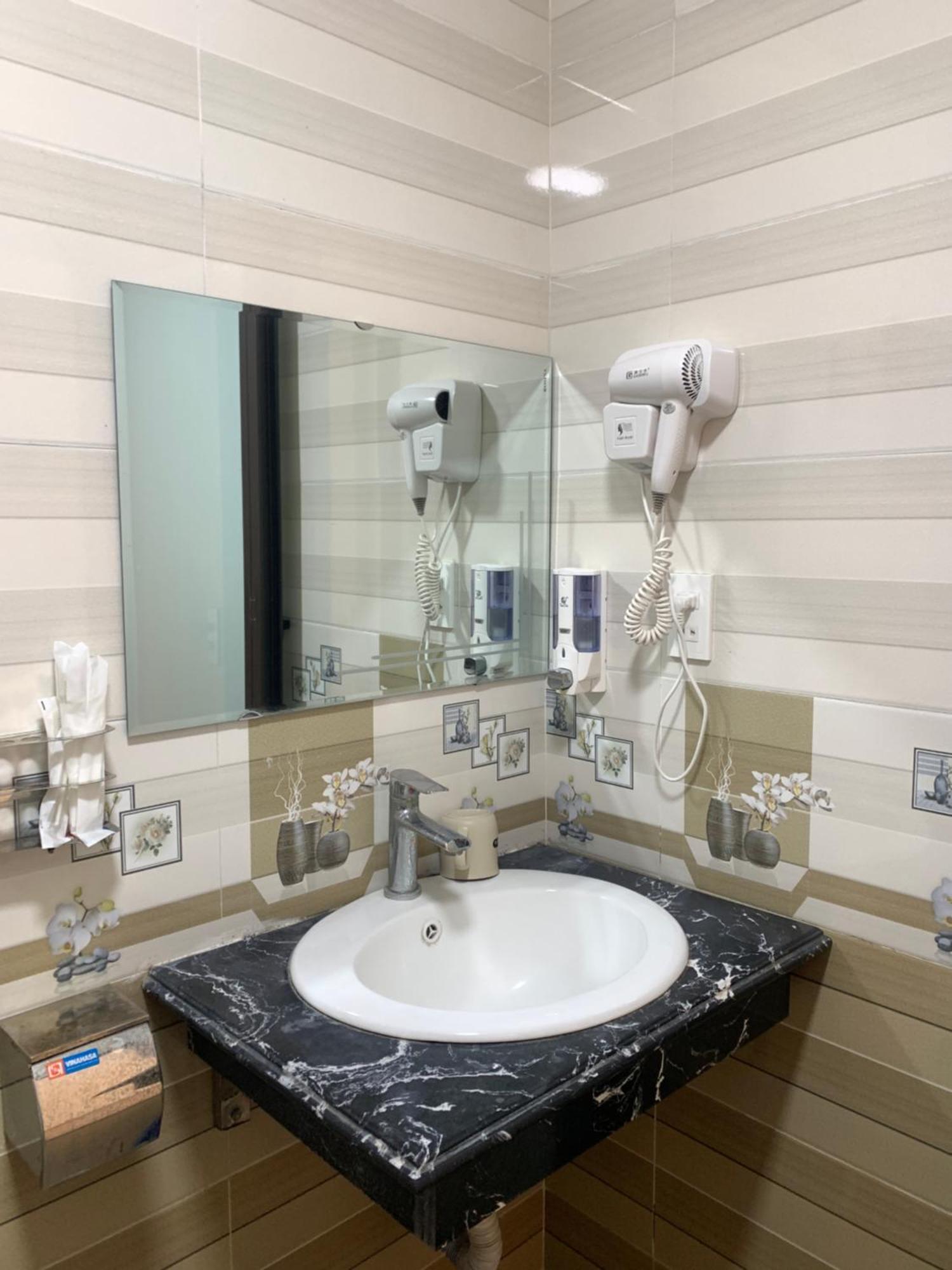 Sea Balcony Hotel Dong Khe Sau Экстерьер фото